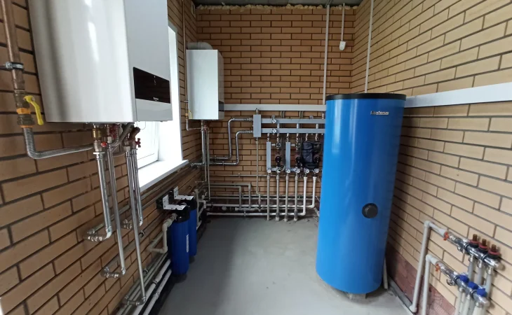 Монтаж отопления и водоснабжения — коттедж и баня 340 м²